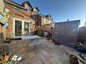 Photo 25- click for photo gallery